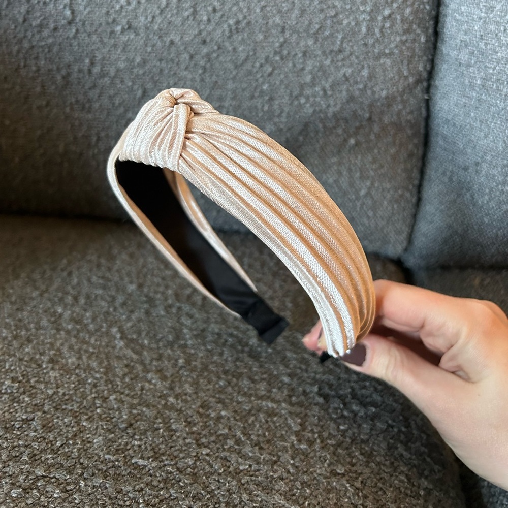 Pleated Satin Silk Headband in Champagne - Etsy - Picture 3 of 4